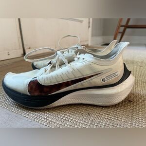 Nike Zoom Gravity